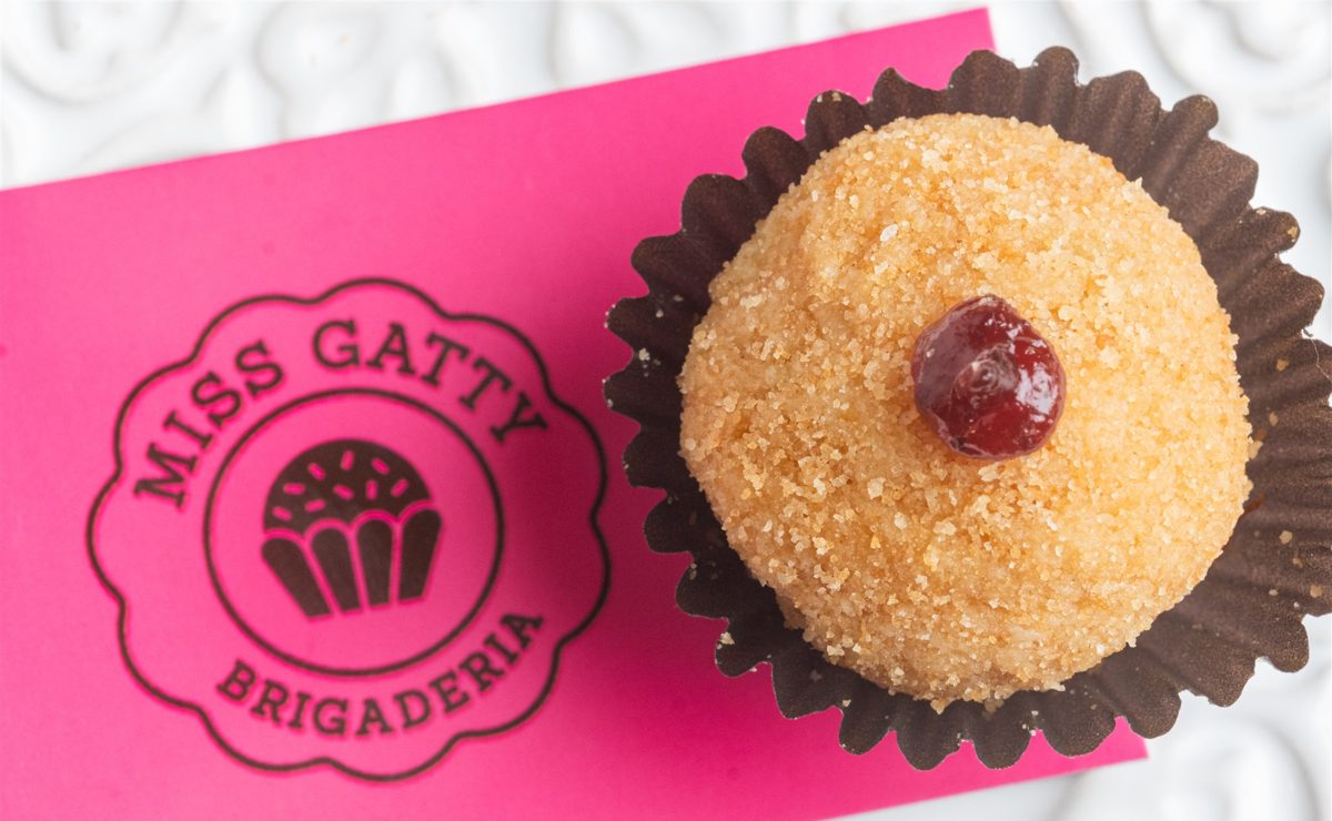 Brigadeiro com cereja